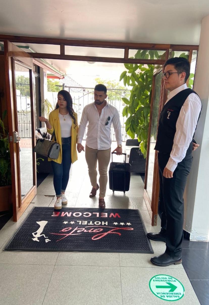 Loreto Hotel Latacunga Dış mekan fotoğraf